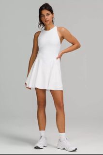 (Category: ) located in . Submitted by wardrobe-b (Listing ID 1328579022, Image 1). Description: .