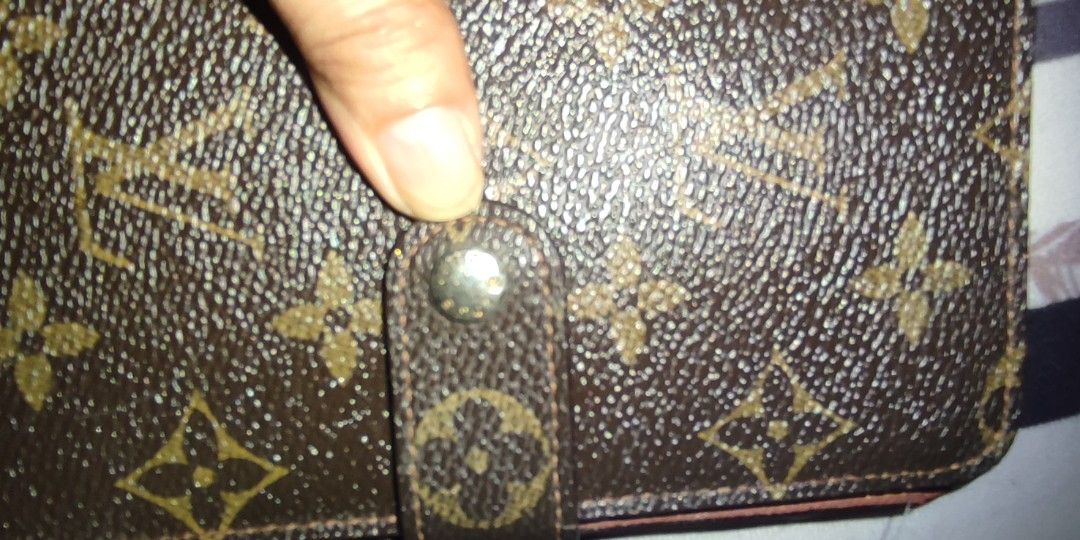 LV Monogram coated canvass wallet (Category: Luxury Bags & Wallets) located in Caloocan City. Submitted by guiltypleasures75 (Listing ID 1328470643, Image 2). Description: LV wallet bought in Japan ..