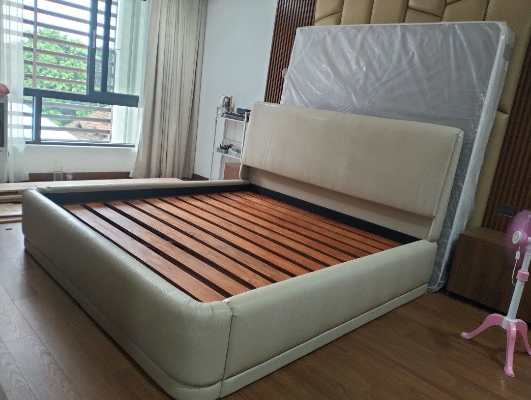 Manny's decor and General upholstery (Category: Bed Frames & Mattresses) located in Manila. Submitted by olxph_102891822 (Listing ID 1328573226, Image 2). Description: Customized bed box and headboard , wall padded w/ upholstered finish. We accept customize sofa set, reupholstery, headboard, curtains, combi blinds, customize cabinet, revarnish and wall padded. Also we accept home service. pls. Contact nos. 09953391822/09453355391 Look for: Manny 