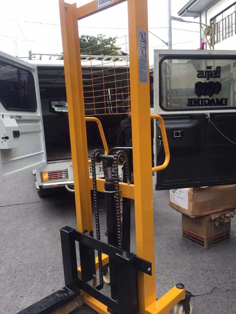 Manual stacker (Category: Construction Tools & Equipment) located in Manila. Submitted by 09150361920ronvillaflor (Listing ID 1328493840, Image 3). Description: Manual stacker Specs: 2tons PRICE: 45,000 For inquiries GLOBE:📞 ☎ 0⃣9⃣1⃣5⃣0⃣3⃣6⃣1⃣9⃣2⃣0⃣ 📞 ☎ 0⃣9⃣1⃣5⃣0⃣3⃣6⃣1⃣9⃣2⃣0⃣ Email me@ 📫 📑 r-o-n-.-h-a-y-a-i-@-g-m-a-i-l.c-o-m Check my Carousell: https://www.carousell.ph/u/ronvillaflor0/ PRICE MAY CHANGE WITHOUT PRIOR NOTICE‼️ .