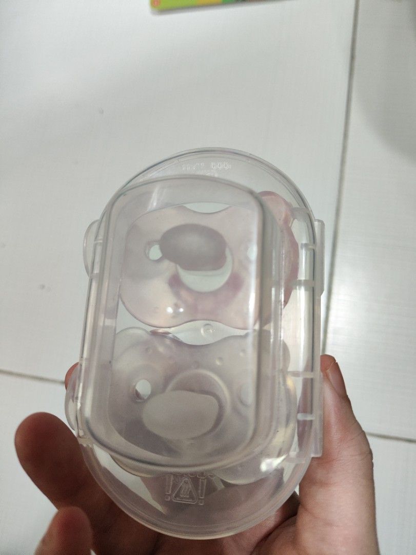 Medela Pacifier (Category: Soothers & Pacifiers) located in Quezon City. Submitted by pickitty (Listing ID 1328478408, Image 3). Description: opened but never used imported from USA lost the tag.