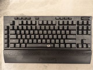（分類：）位於 。 由 mlc88241 提交（商品編號 1328463381，圖片 1）。簡介： 。