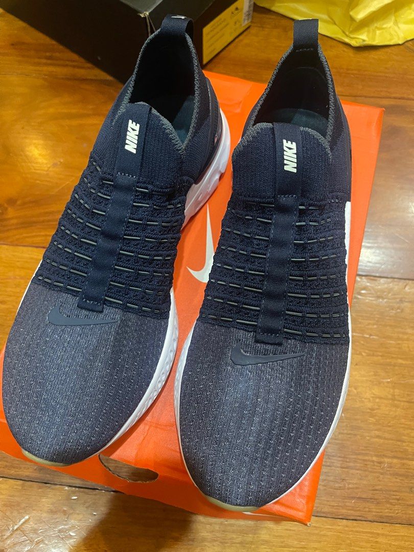 Nike React Phantom Run Men’s 10 (Category: Sneakers) located in Muntinlupa City. Submitted by michellem12 (Listing ID 1328510133, Image 1). Description: .