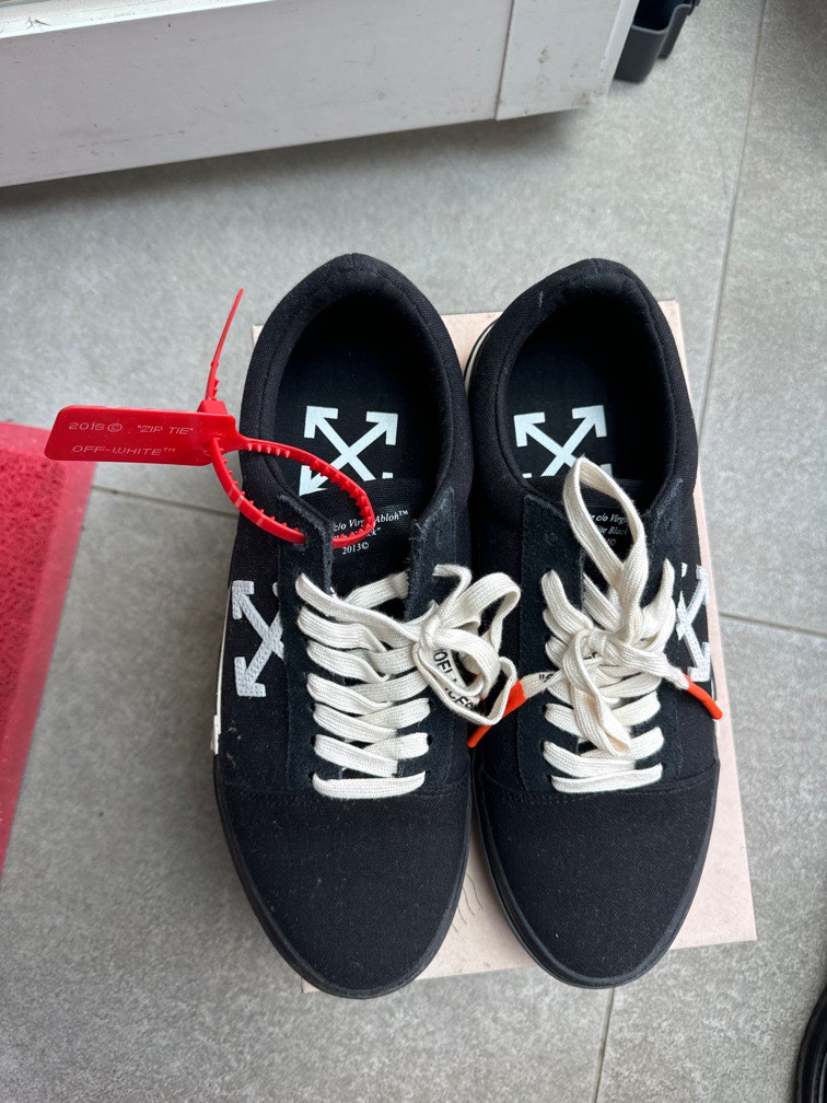 Off white sneaker shoes Carousell