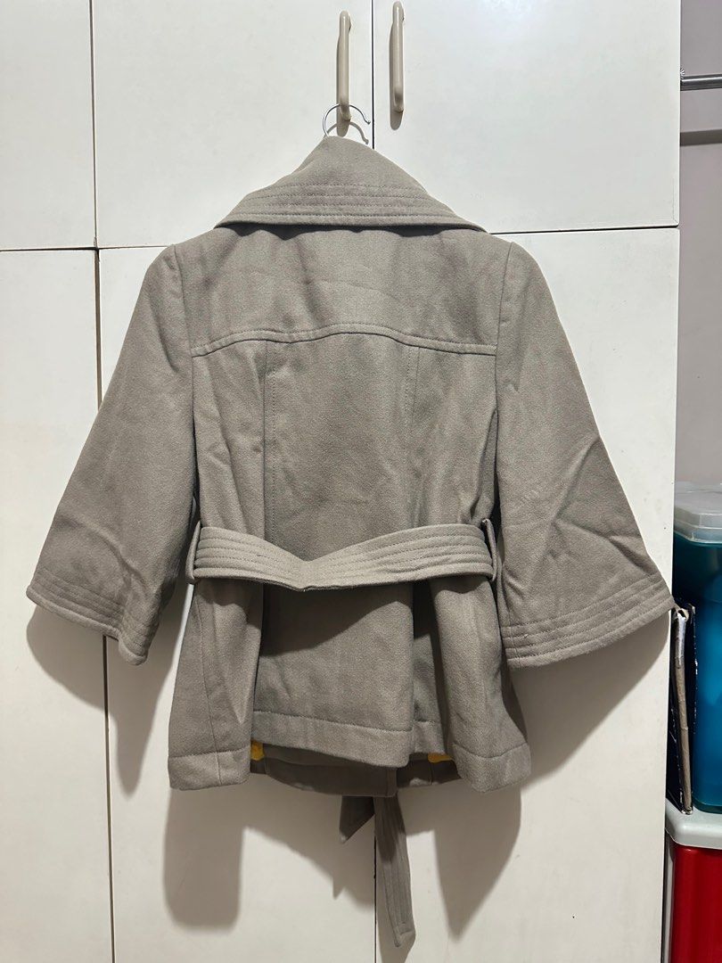 Old Navy Grayish Brown Spring/Autumn Coat (Category: Coats, Jackets and Outerwear) located in Manila. Submitted by eeceec (Listing ID 1328437815, Image 3). Description: Original Old Navy Grayish Brown Spring/Autumn Coat Bought in Canada Used twice only Very good quality and elegant when worn Used once during winter XS in tag but fits up to Medium.