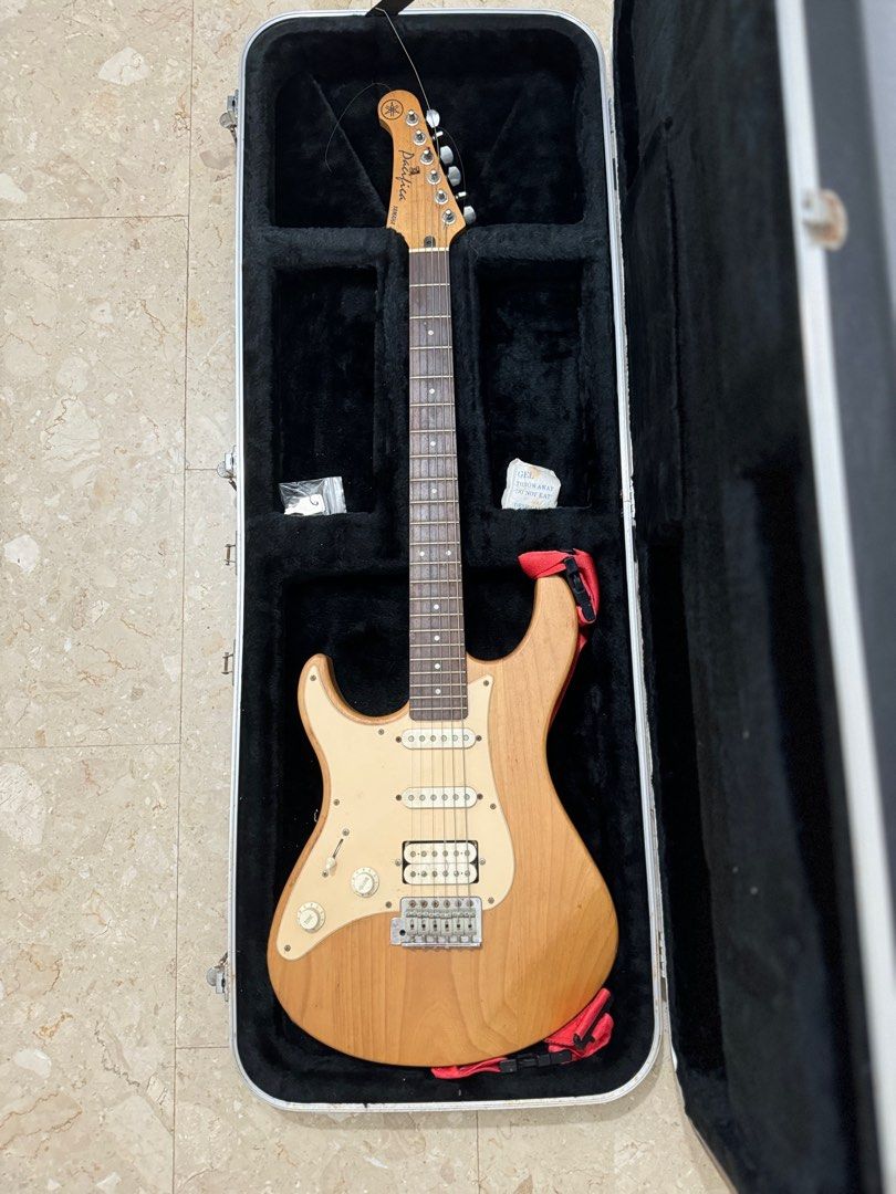 MUST SELL OUT OF PRODUCTION LEFTY LEFTIE YAMAHA PAC112JL YELLOW NATURAL SATIN LEFT HANDED PACIFICA WITH GATOR CASE Hobbies Toys Music Media Musical Instruments on Carousell