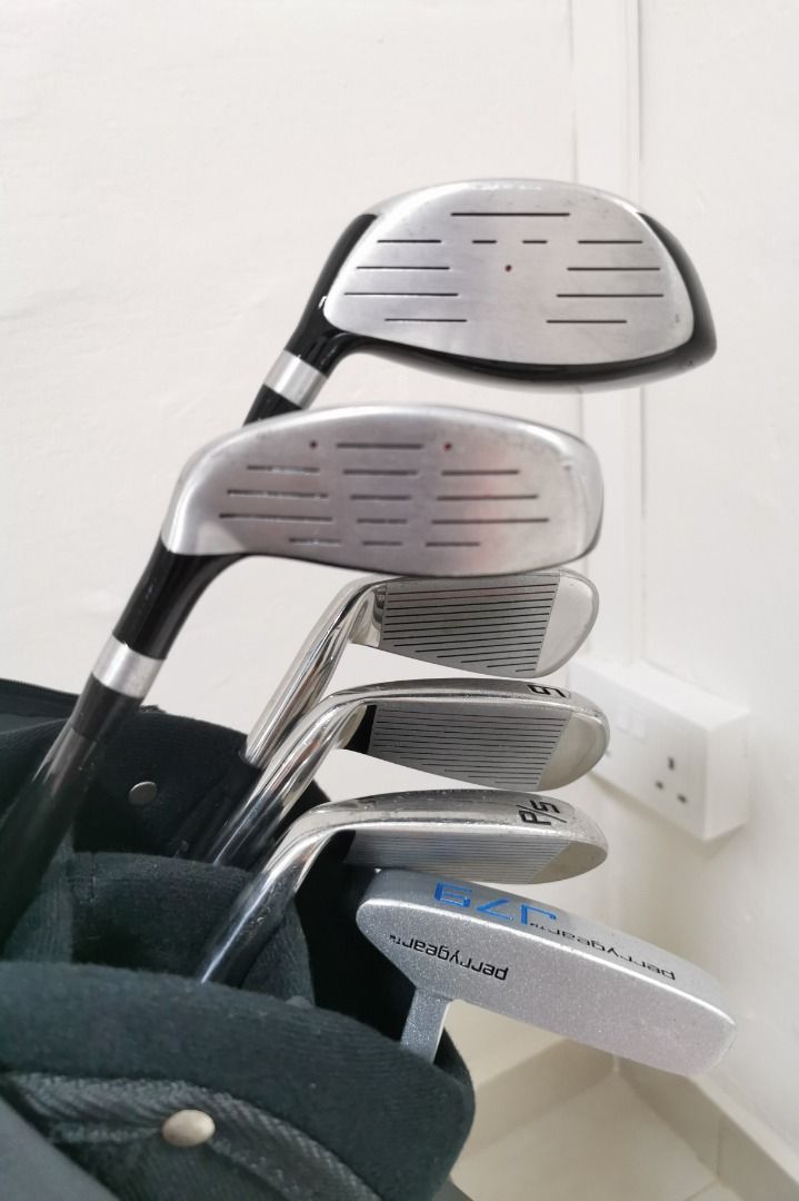 Perry Gear: J79 (Medium) - Junior Golf Set, Sports Equipment
