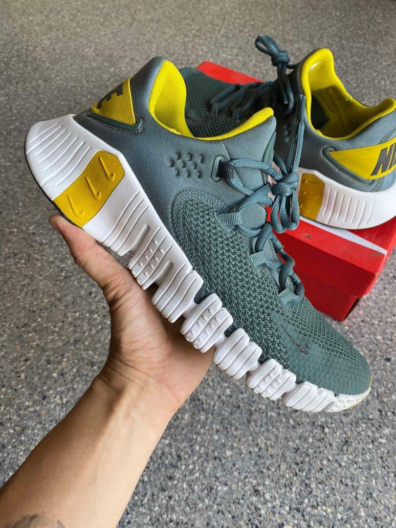 Nike Free Metcon 4 Size 10.5 28.5cm Excellent Condition Men s Fashion Footwear Sneakers on Carousell