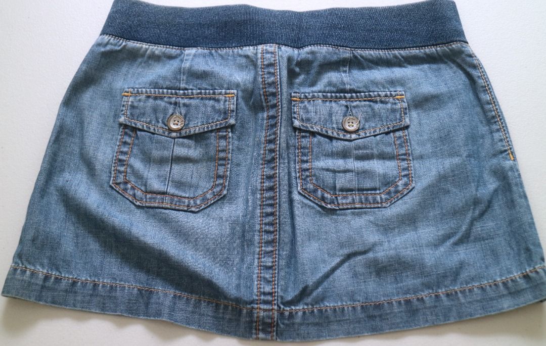 [Pre-Loved] GAP Denim Mini Skirt (Category: Skirts) located in Pasig City. Submitted by findingviolet (Listing ID 1328535189, Image 2). Description: [Pre-Loved] GAP Denim Mini Skirt Size: 2 (US) / 26 Color: Denim Brand: GAP Material: Cotton RFS: Decluttering Condition: Like New Mode of Payment: GCash / Maya / BPI Shipping and Fees c/o Buyer Location: Metro Manila.