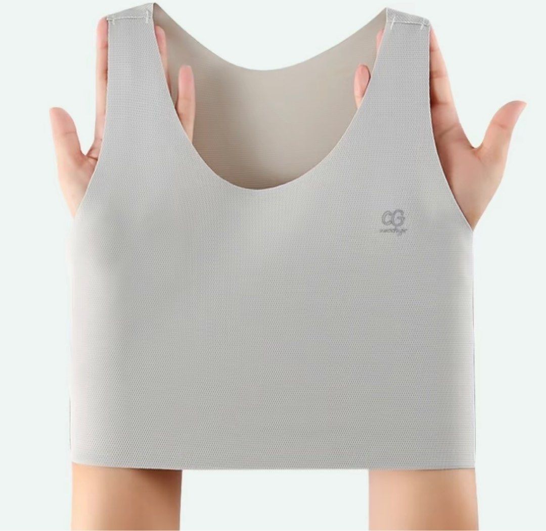 Pullover chest binder (Category: Activewear) located in Las Pinas. Submitted by lebronize06 (Listing ID 1328502568, Image 1). Description: Bought this for P488 sa tiktok shop. Super laki nya pang workout lang sana sa bahay. Size Large .