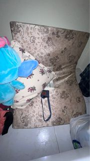 (Category: ) located in . Submitted by nichouchou (Listing ID 1328482561, Image 1). Description: .