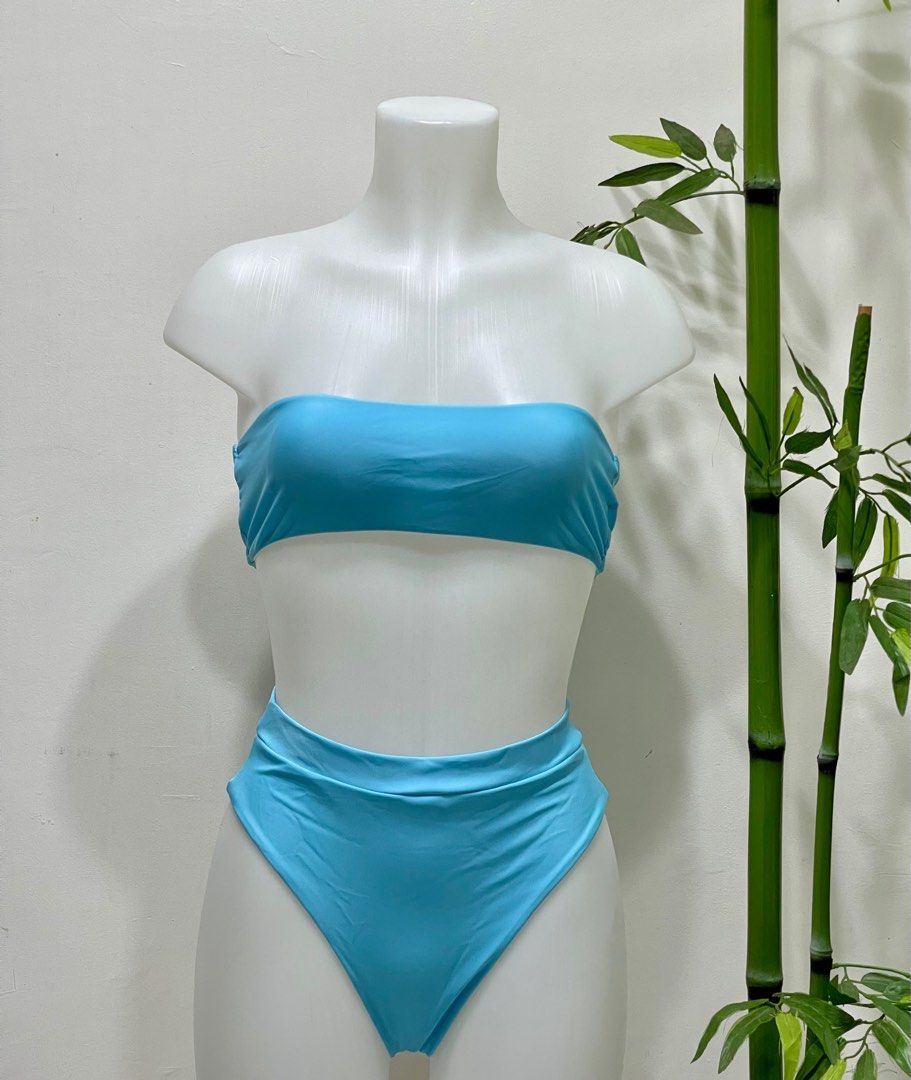 Shein 2 Piece Bathing Suit Strapless Bikini Set (Category: Bikinis & Swimsuits) located in Davao. Submitted by sheerinarachic (Listing ID 1328370076, Image 1). Description: Size on tag: S Can fit: XS to S Fabric: Stretchy Other details: With tube bra padding & panty hygienic protection Code: 2PC-1 📌Strictly payment 1st Mode of payments: BDO & Maya.