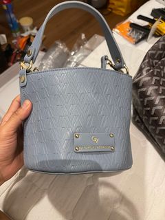 (Category: ) located in . Submitted by personalpreloved00 (Listing ID 1328450663, Image 1). Description: .