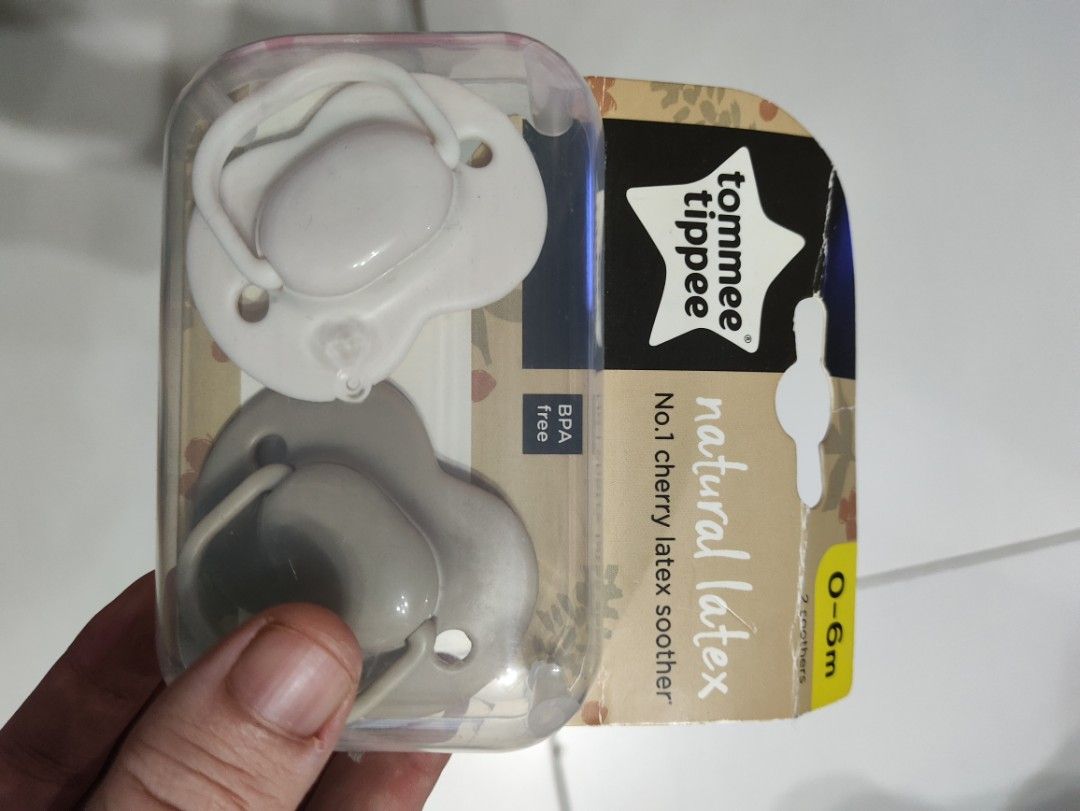 Tommee Tippee Pacifier (Category: Soothers & Pacifiers) located in Quezon City. Submitted by pickitty (Listing ID 1328455247, Image 2). Description: .