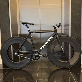 (Category: ) located in . Submitted by Wheelprosg (Listing ID 1328473960, Image 1). Description: .
