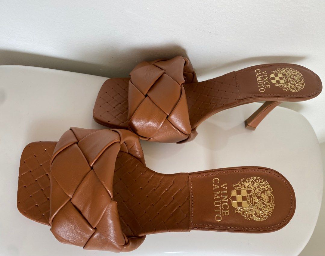 Vince camuto sandals sale discount