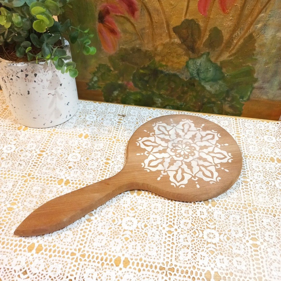 Vintage wooden handheld mirror (Category: Mirrors) located in Dasmarinas. Submitted by millennialmeetsvintage (Listing ID 1328501065, Image 1). Description: 33 x 16 cm solid wood.