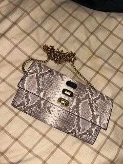 (Category: ) located in . Submitted by fiqyeager (Listing ID 1328567815, Image 1). Description: .