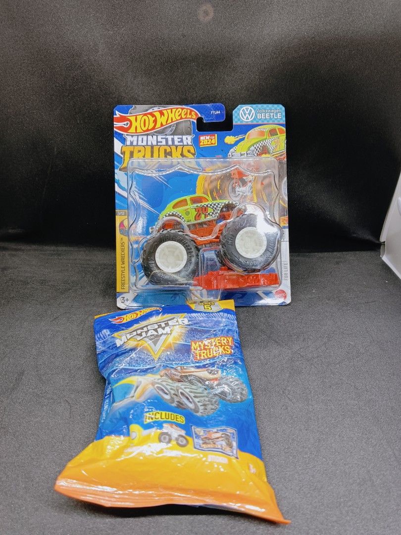 2024 Hot Wheels Monster Trunk Volkswagen Beetle 2024, Hobbies & Toys