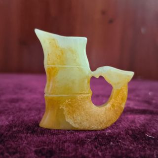 (Category: ) located in . Submitted by eun.yi.antique (Listing ID 1330084841, Image 1). Description: .