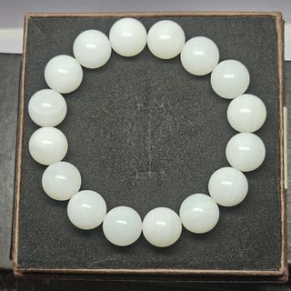 ✨️Discount Price✨️ 5A Grade Matte Jade-like Torch Shell Bracelet, No Cracks, High Oiliness, Highly Translucent, Glows Brightly Like a Light Bulb When Lit. #SeaWhiteJade #Jewelry #TorchShell #BeautifulJade #Shiny✨64222391528322110