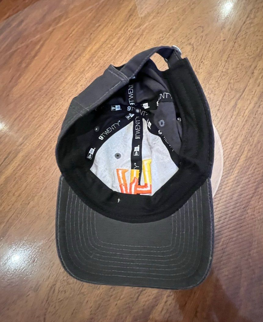 Baseball cap (Category: Caps & Hats) located in Muntinlupa City. Submitted by secondchancechic (Listing ID 1330036753, Image 2). Description: .