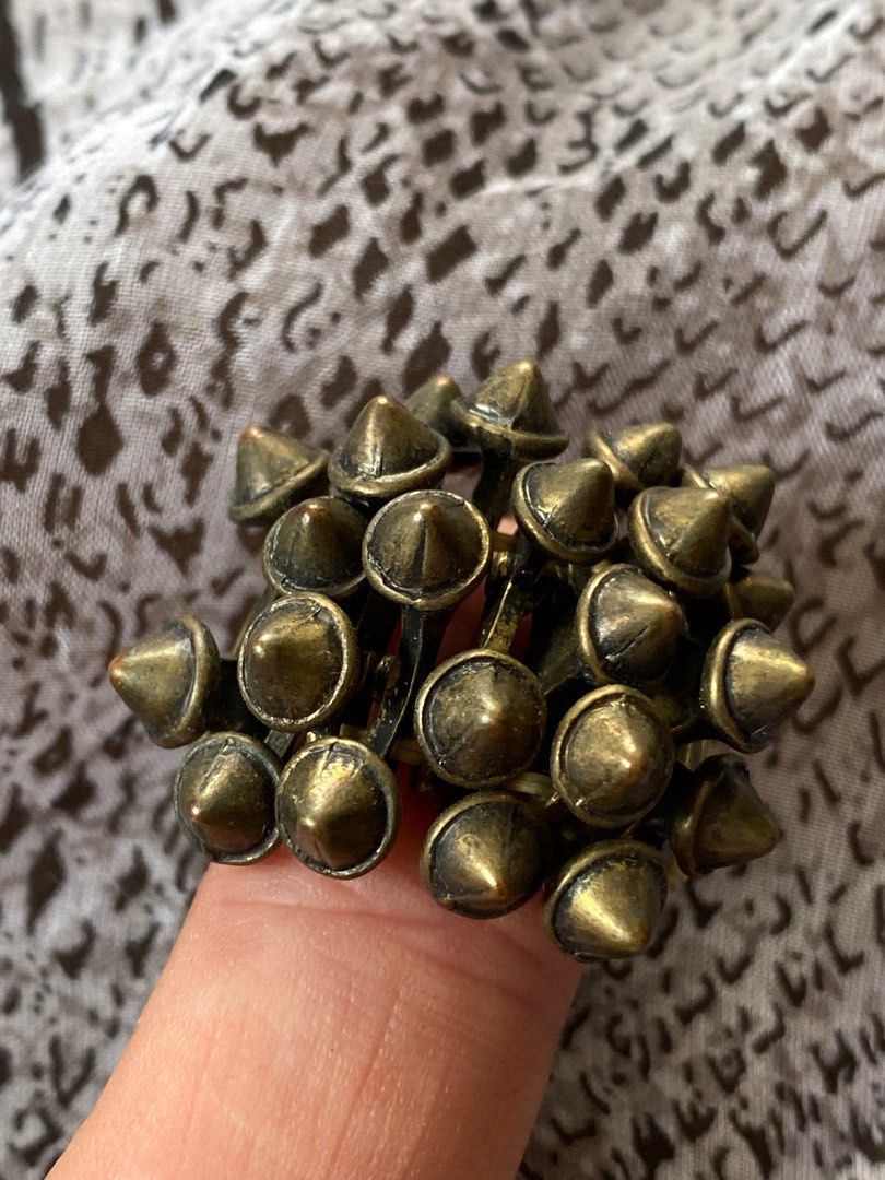 BRASS TURTLE BACK RING (Category: Rings) located in Quezon City. Submitted by sven_blue (Listing ID 1330020648, Image 2). Description: ADJUSTABLE MOD: LALAMOVE/JNT/GRAB/MOVE IT.