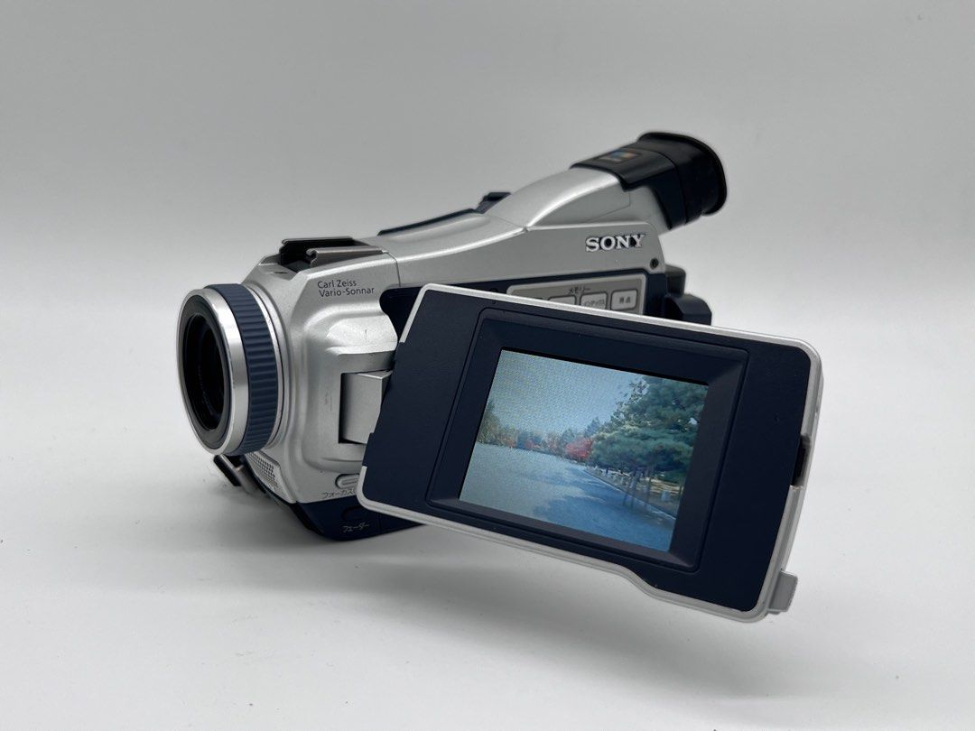 Camcorders (Nightshot, Hi8, VHS, Mini DV, DVD, HDD, etc), Photography