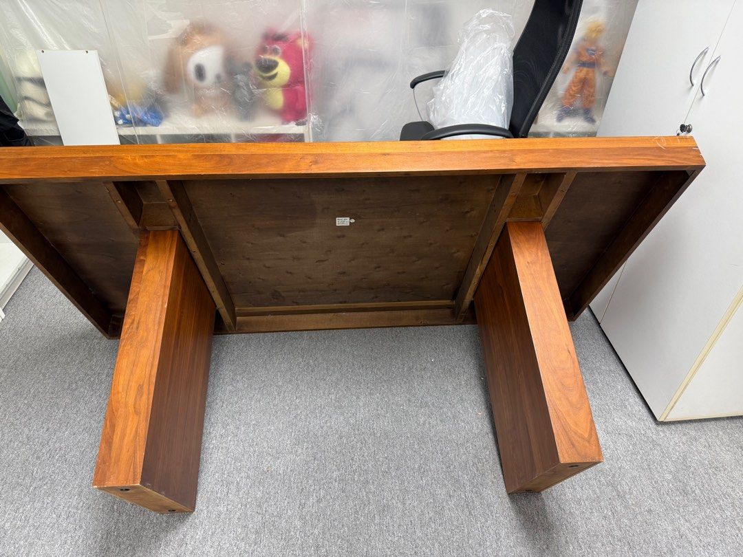 Centre Table (Category: Tables & Sets) located in Singapore. Submitted by sgmob (Listing ID 1330143080, Image 2). Description: .