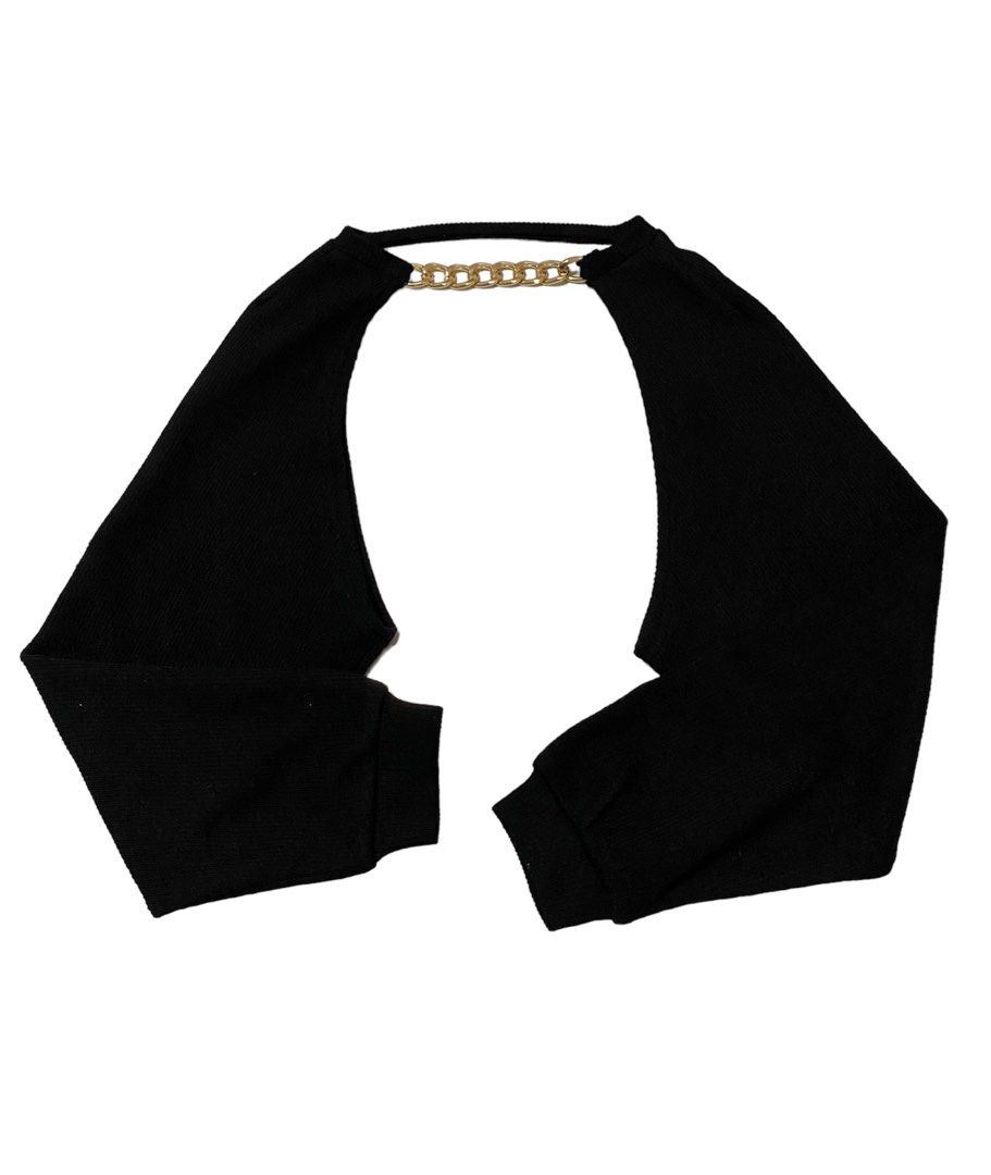 CHAIN NECK LONG SLEEVE CROP TOP (Category: Longsleeves) located in Manila. Submitted by cookie.declutter (Listing ID 1330041913, Image 1). Description: .