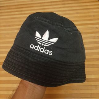 (Category: ) located in . Submitted by wear.bundle (Listing ID 1330138635, Image 1). Description: .
