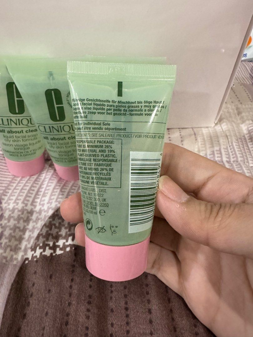 Clinique liquid facial soap 30mL (Category: Face Care) located in Manila. Submitted by kaye_md (Listing ID 1330124785, Image 2). Description: 350 take all Brand new Authentic Got it from my recent purchase from orange app official store. Can show you receipt. 200mL retails at 1850php.