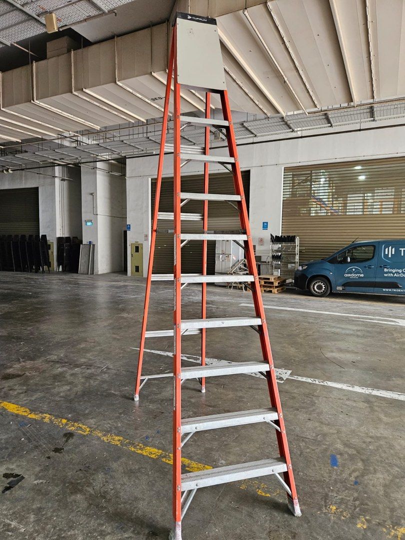 CUPRUM FIBERGLASS LADDER 686-12N65073570576129110