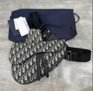 (Kategori: ) berada di . Dikirim oleh kiano_shoes (ID iklan 1330068502, Gambar 1). Deskripsi: .