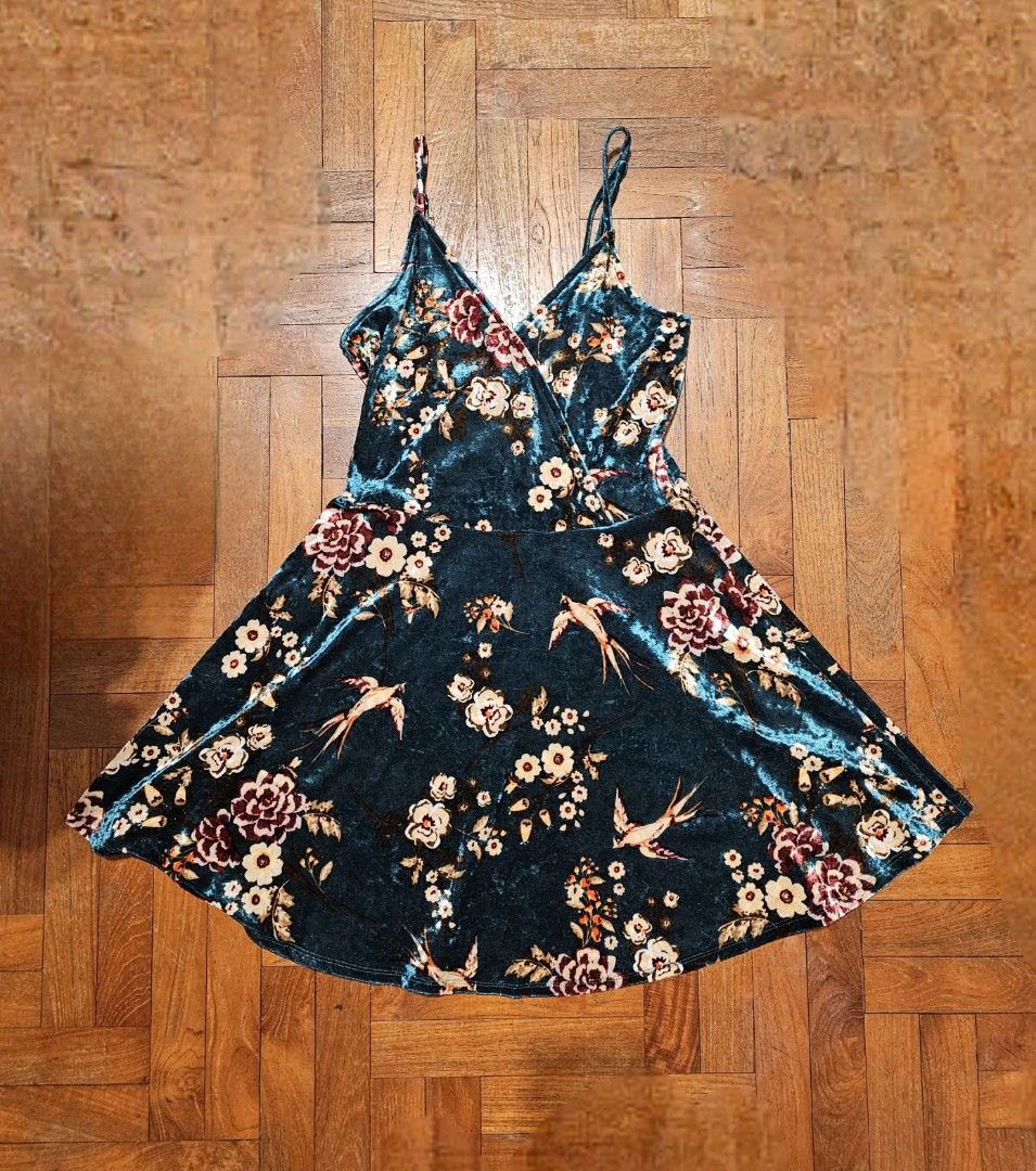 slim fit dress slacks Lace-Trim Satin Floral Maxi Dress main image 1