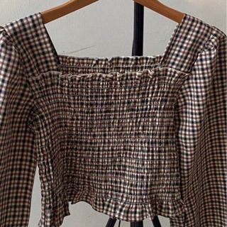 (Category: ) located in . Submitted by amwardrobee (Listing ID 1330150141, Image 1). Description: .