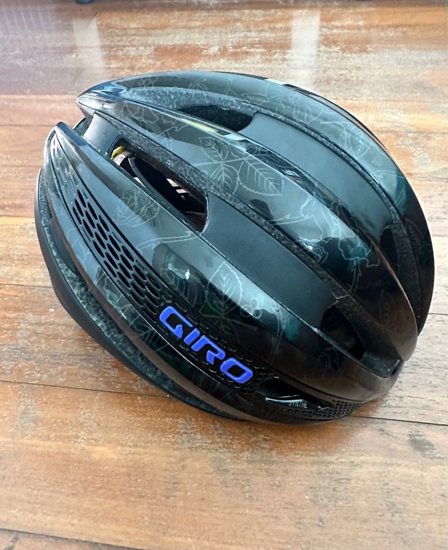 Giro Limited Edition MIPS Helmet