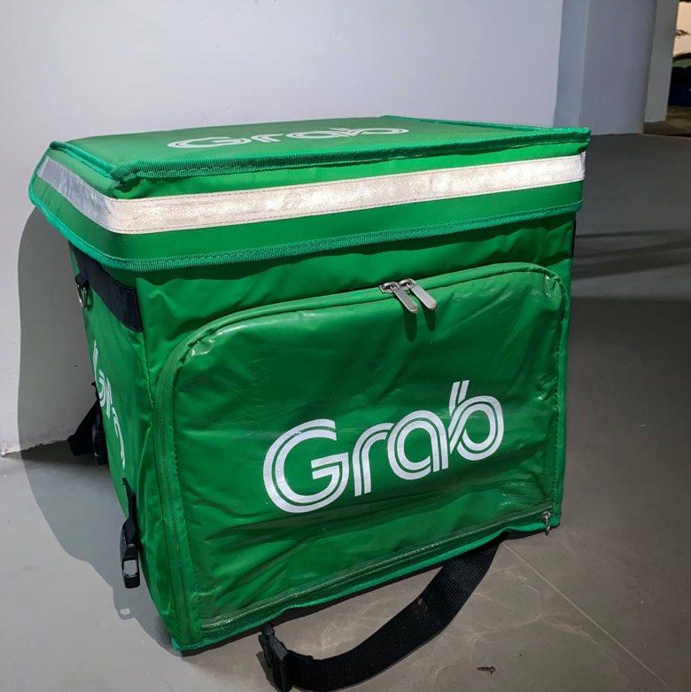 Grab delivery bag store