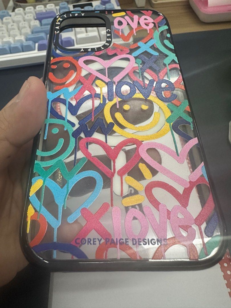 Iphone 12 cases (Category: Cases & Sleeves) located in Manila. Submitted by bajec (Listing ID 1330058493, Image 3). Description: Selling this iphone 12 cases, originally from castify and spigen. Rfs : change unit already. .
