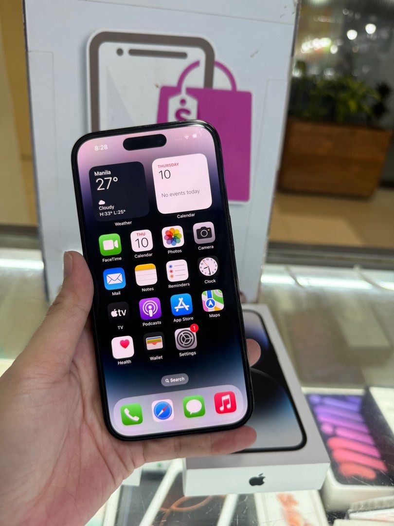 iphone 14 pro 128gb dual sim 2ndhand (Category: iPhone 14 Series) located in Cainta. Submitted by vine_gadget_shop (Listing ID 1330121475, Image 3). Description: iphone 14 pro 128gb dual sim 2ndhand hk variant complete package pick up store greenhills shopping center we accept trade in we accepy credit card and ggives installment we do cod and door to door we ship nationwide for fast transaction call 09277368323 look for vine visit my fb page vin
