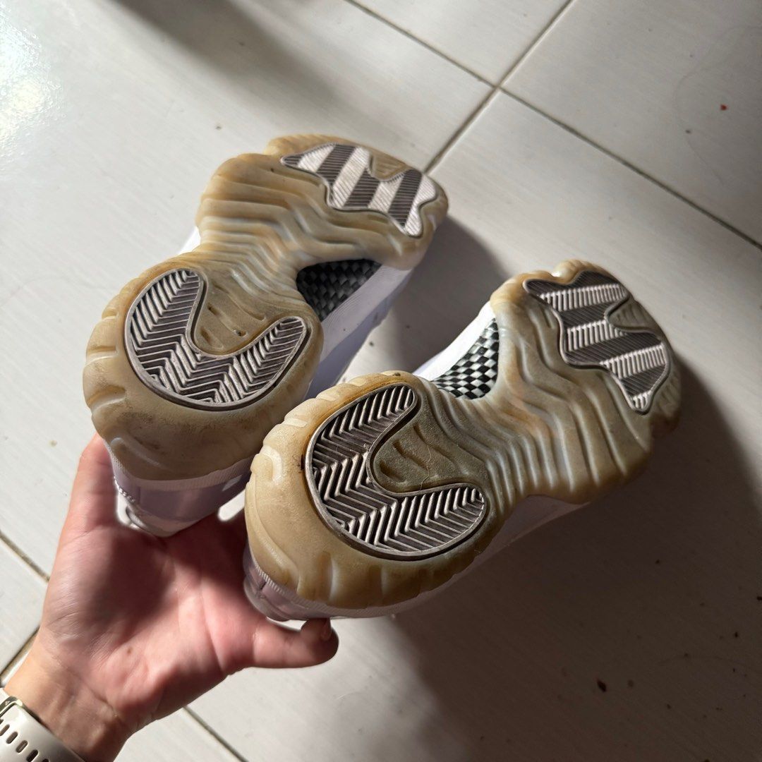 Jordan 11 Pure Violet (Category: Sneakers) located in Antipolo. Submitted by straub (Listing ID 1330008817, Image 3). Description: Jordan 11 Pure Violet Womens Size 7 (snug) Used <10x Needs cleaning No box. Rfs: not my style anymore.