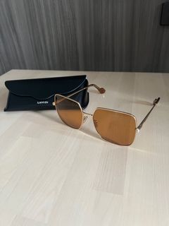 （分類：）位於 。 由 hehelee1027 提交（商品編號 1330134499，圖片 1）。簡介： 。