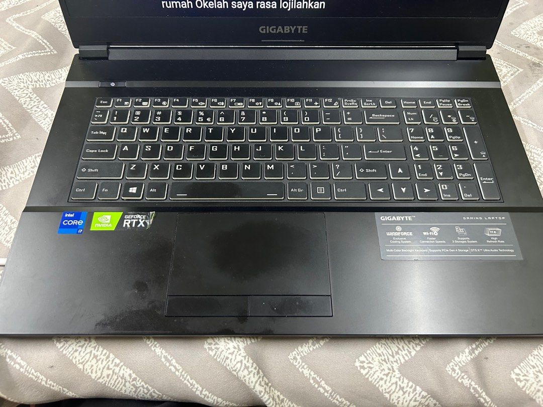 GIGABYTE AX201NGW i7-11800H RTX3050ti（GIGABYTE きめ細かく 