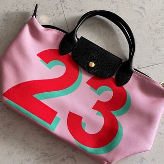 (Category: ) located in . Submitted by allfashion (Listing ID 1330053738, Image 1). Description: .
