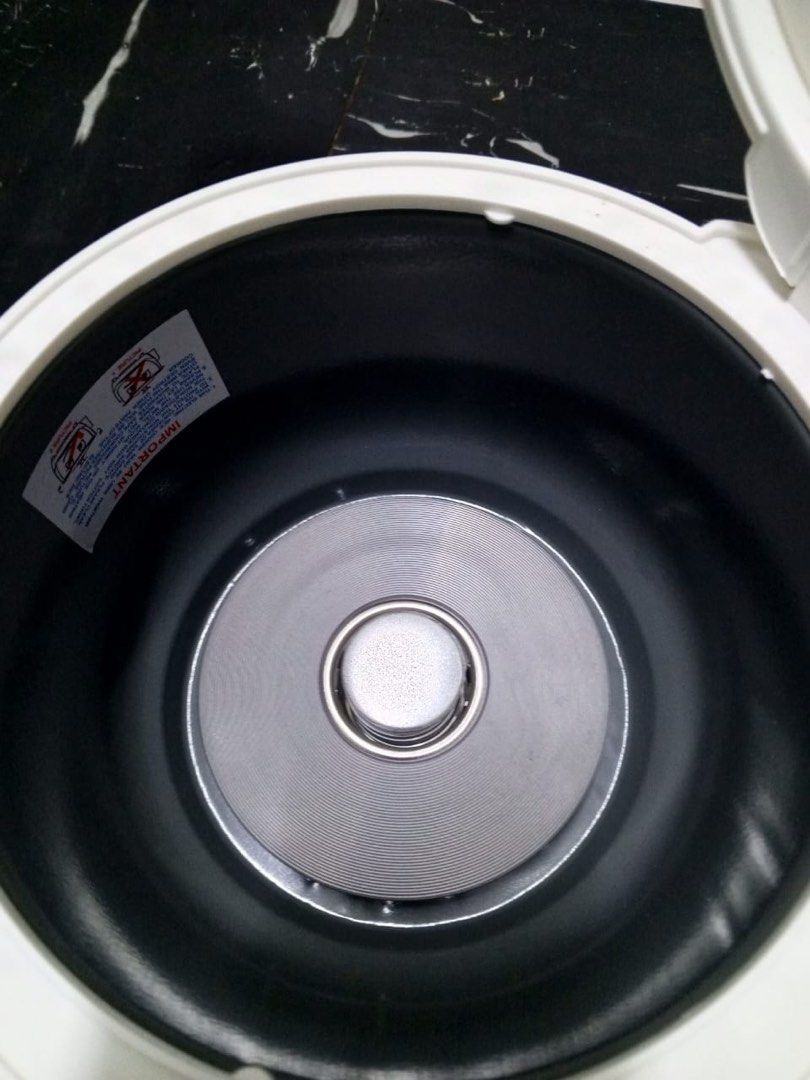 Pentec (Category: Cookers) located in Bukit Mertajam. Submitted by anissyakil29678 (Listing ID 1330128183, Image 3). Description: -tak pernah guna.