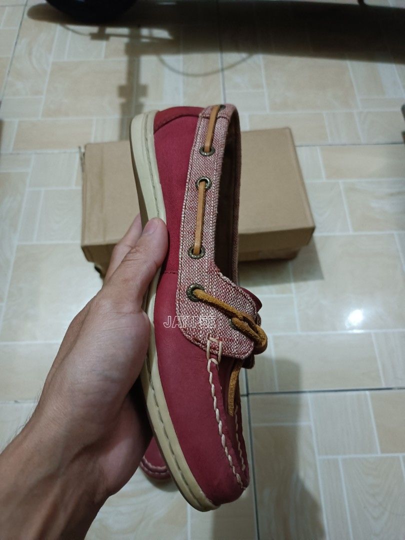 Sperry barrelfish top