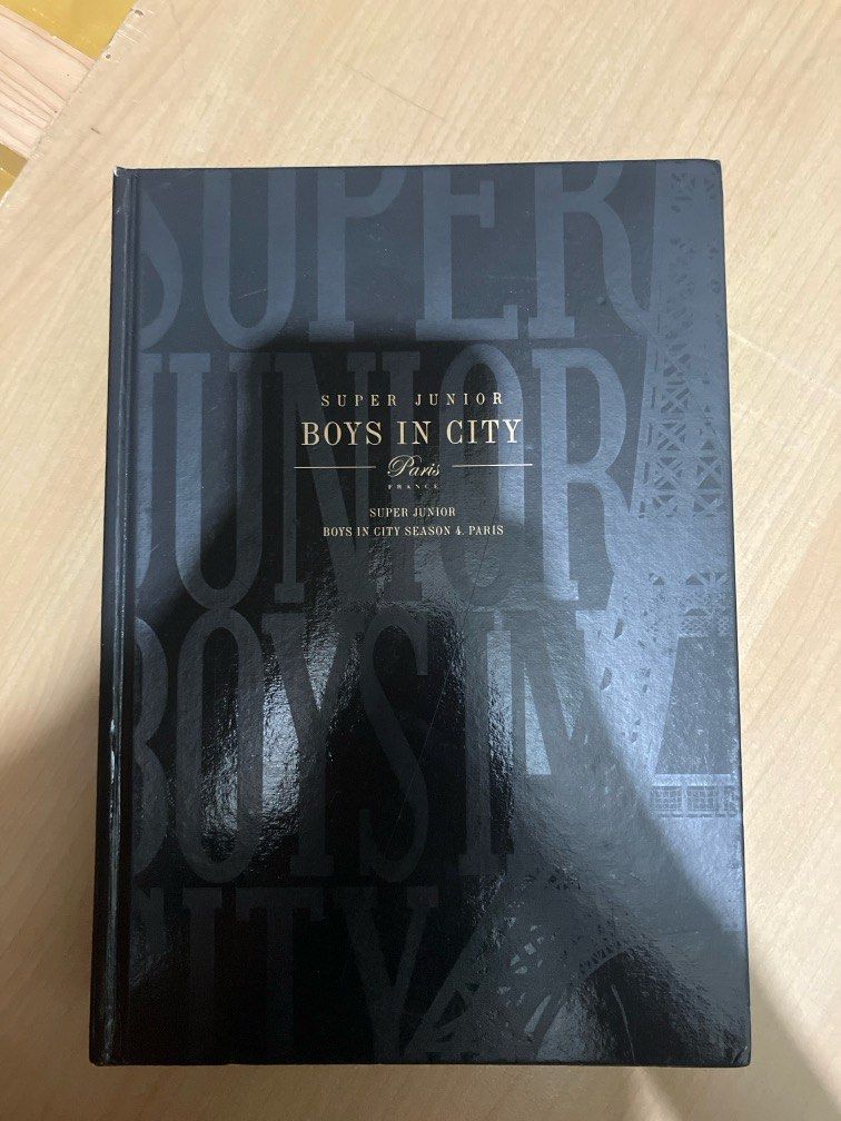 Super Junior Boys in City 寫真, 興趣及遊戲, 書本& 文具, 雜誌