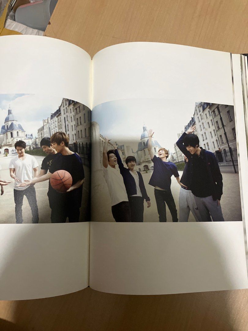Super Junior Boys in City 寫真, 興趣及遊戲, 書本& 文具, 雜誌