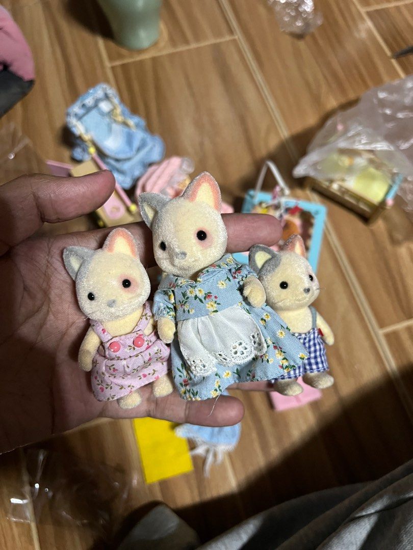 Sylvanian Families Calico Critters Whiskers Cat Mother Brother and Sister Hobbies Toys Toys Games on Carousell
