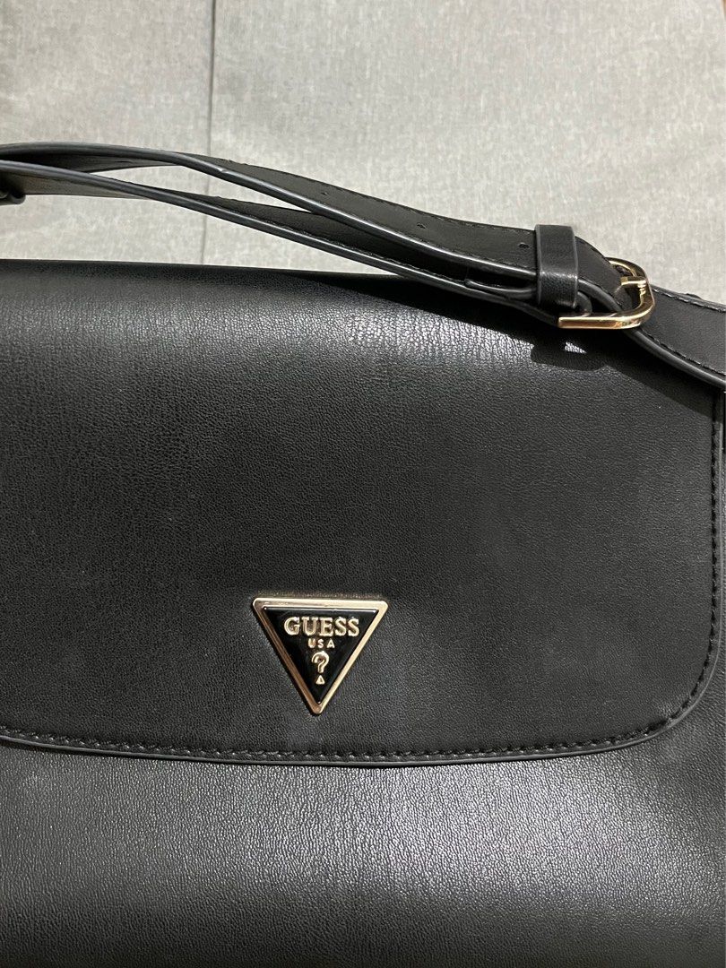 tas slingbag shoulder bag guess basilea flap crossbody